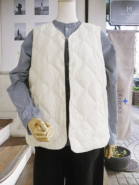 20Dナイロンダウンラウンドヘムベスト　7255V-001